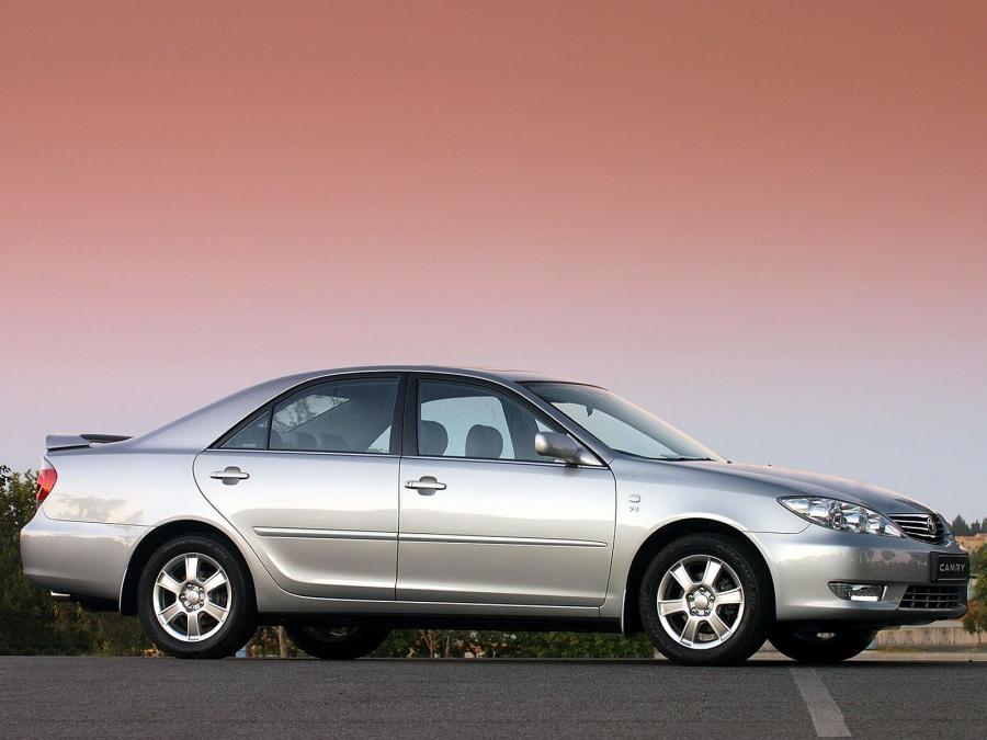  Toyota Camry 2004 года  (ZA) (фото 6 из 18)